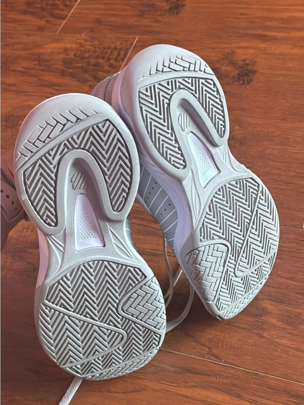 K-Swiss Women's Light Gray and White Athletic Sneakers